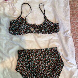 SEA NYC High Waisted Bikini (S )and Tie Front Top (M)- Berry Print